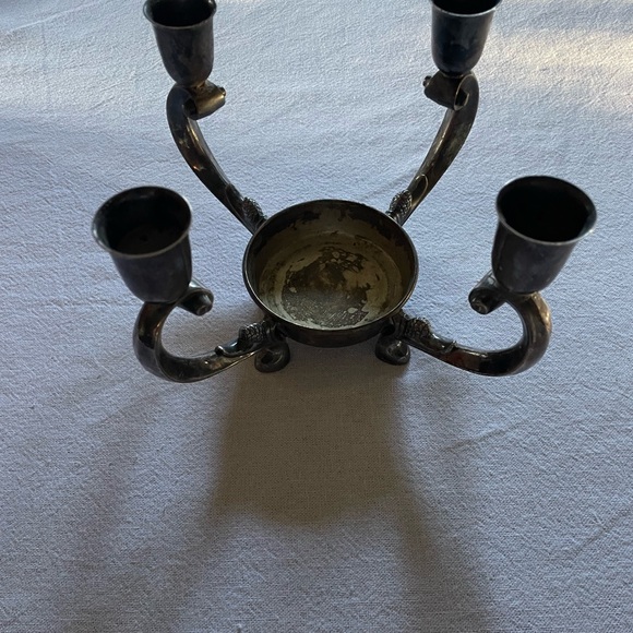 Vintage Reed & Barton 331 Silver Plated 4-Light Candelabra - Picture 3 of 6